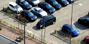 Car with video analytics tracking.png